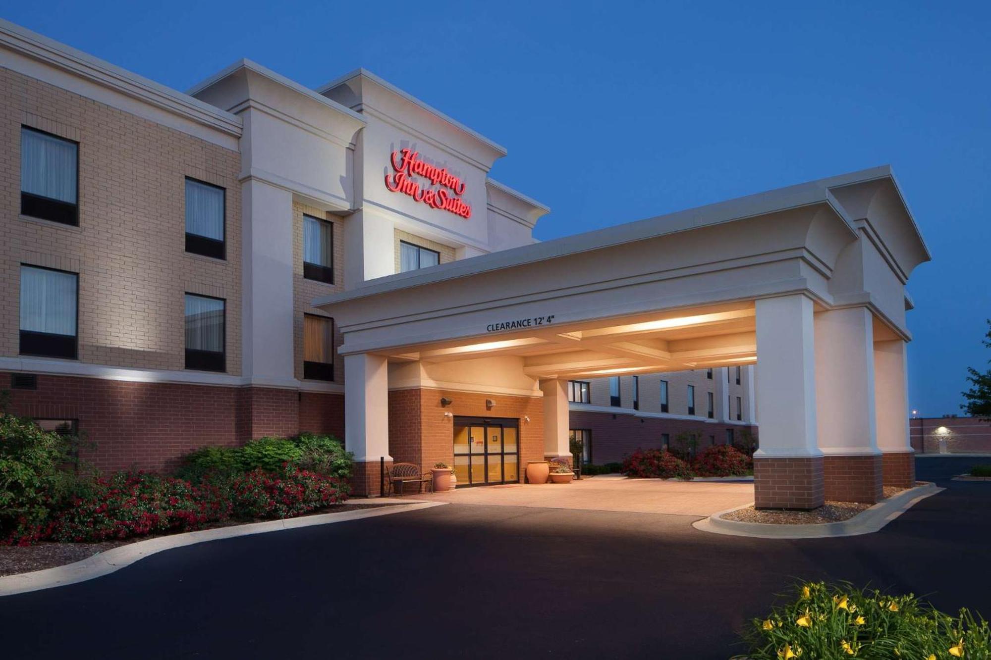 Hampton Inn & Suites Chicago/Saint Charles Εξωτερικό φωτογραφία