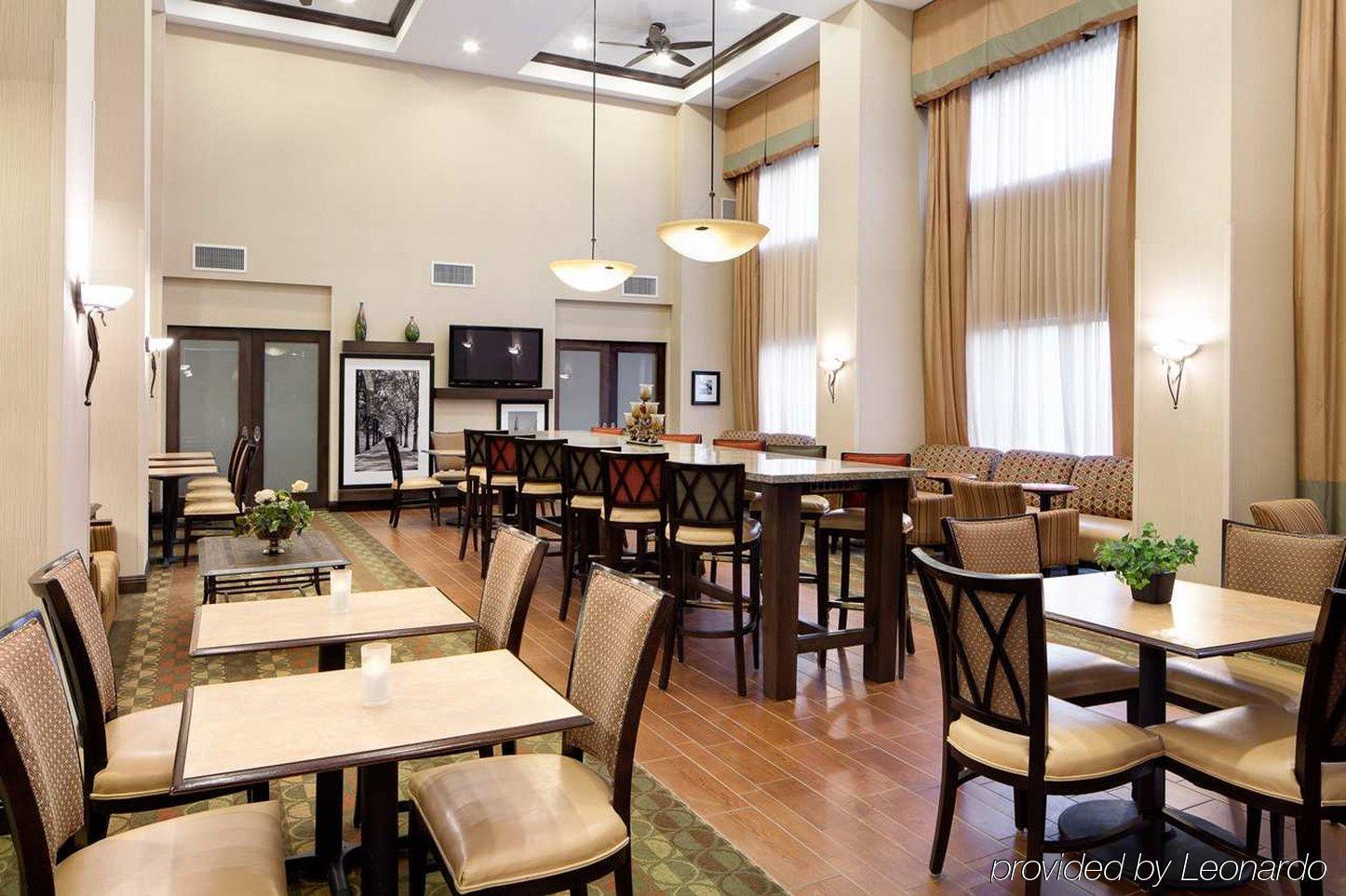 Hampton Inn & Suites Chicago/Saint Charles Εξωτερικό φωτογραφία